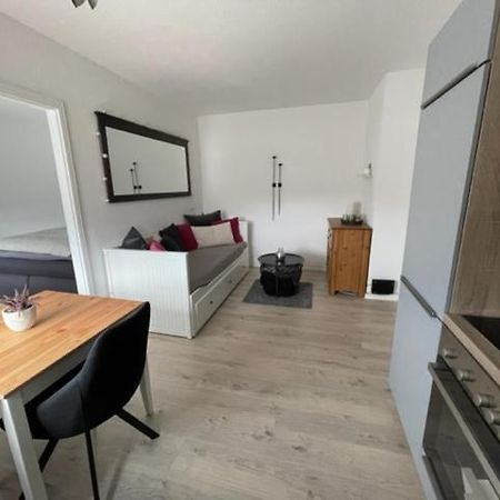 Ferienwohnung Am Marktplatz - Zentrale Lage Vor Den Toren Flensburgs, Mit Vollstaendiger Ausstattung Und Balkon ฮาร์ริสลี ภายนอก รูปภาพ