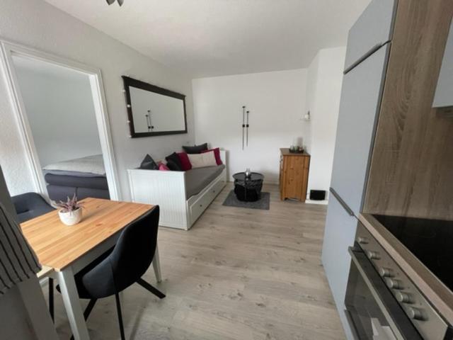 Ferienwohnung Am Marktplatz - Zentrale Lage Vor Den Toren Flensburgs, Mit Vollstaendiger Ausstattung Und Balkon ฮาร์ริสลี ภายนอก รูปภาพ